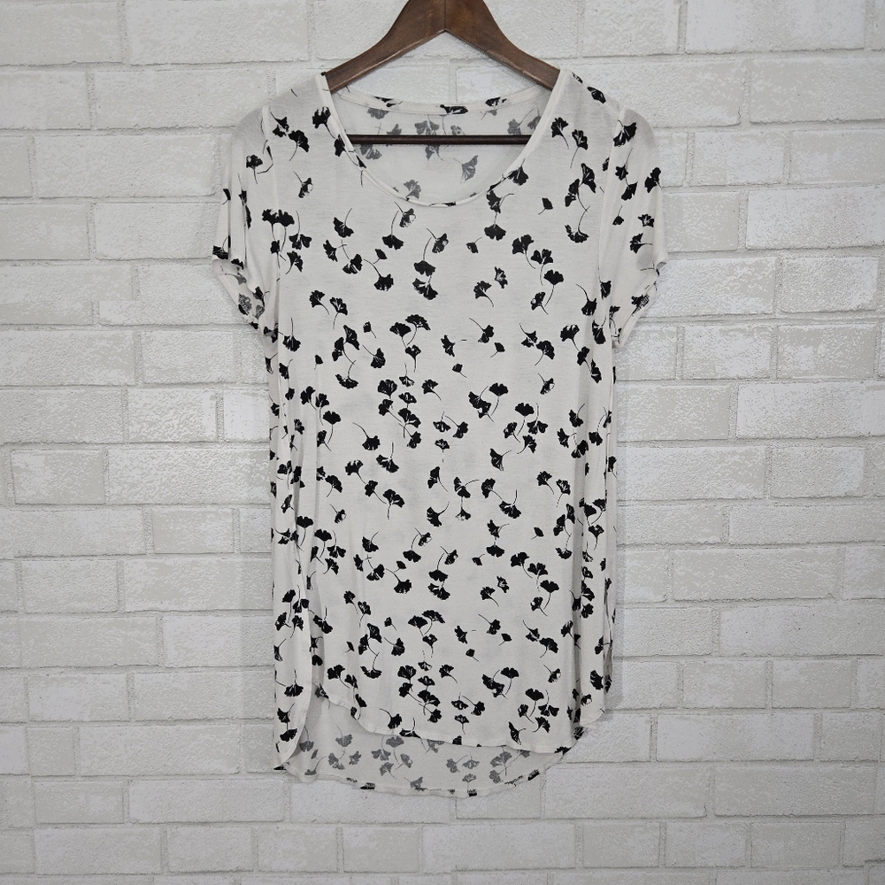 Apt 9 floral tee